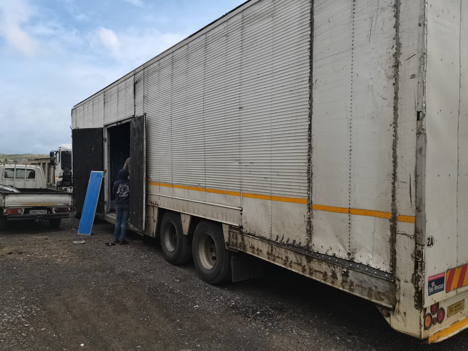 Wize Furniture Removal truck ready for a Cape Town move