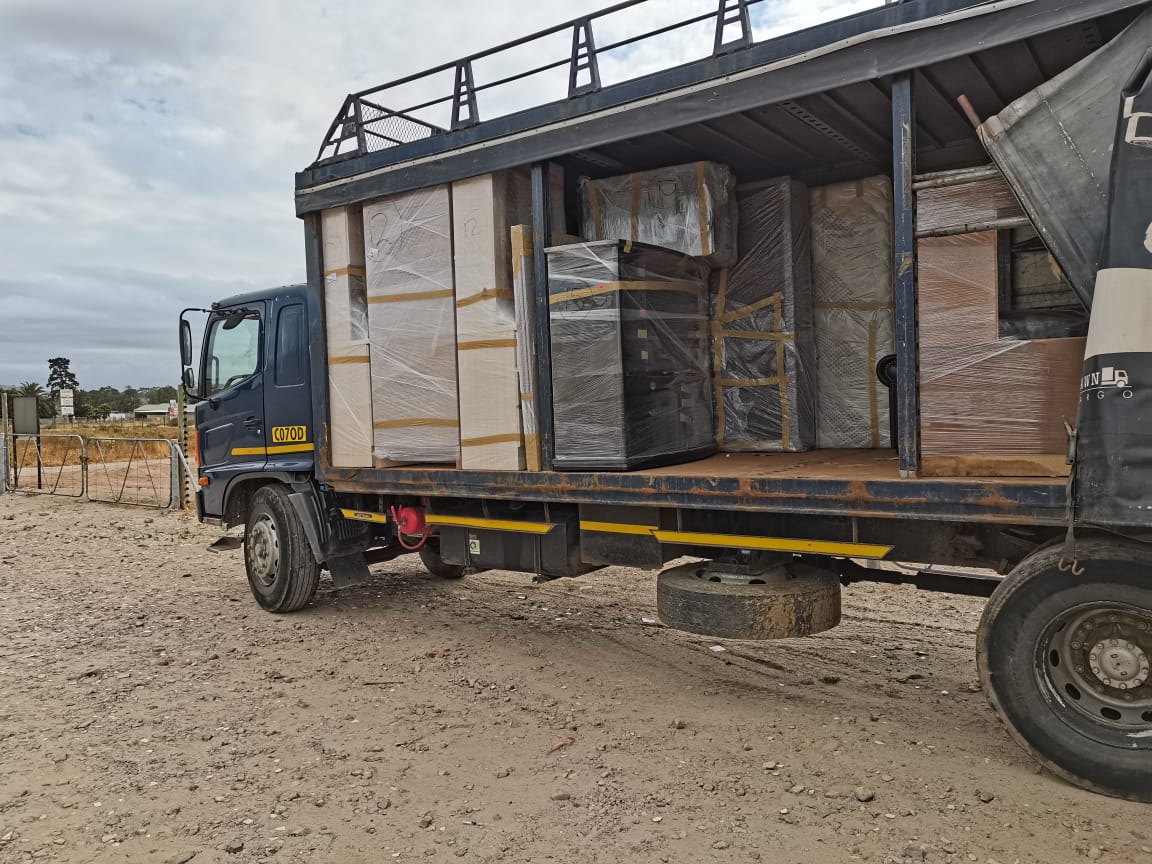 Wize Removal truck on the road in Western Cape